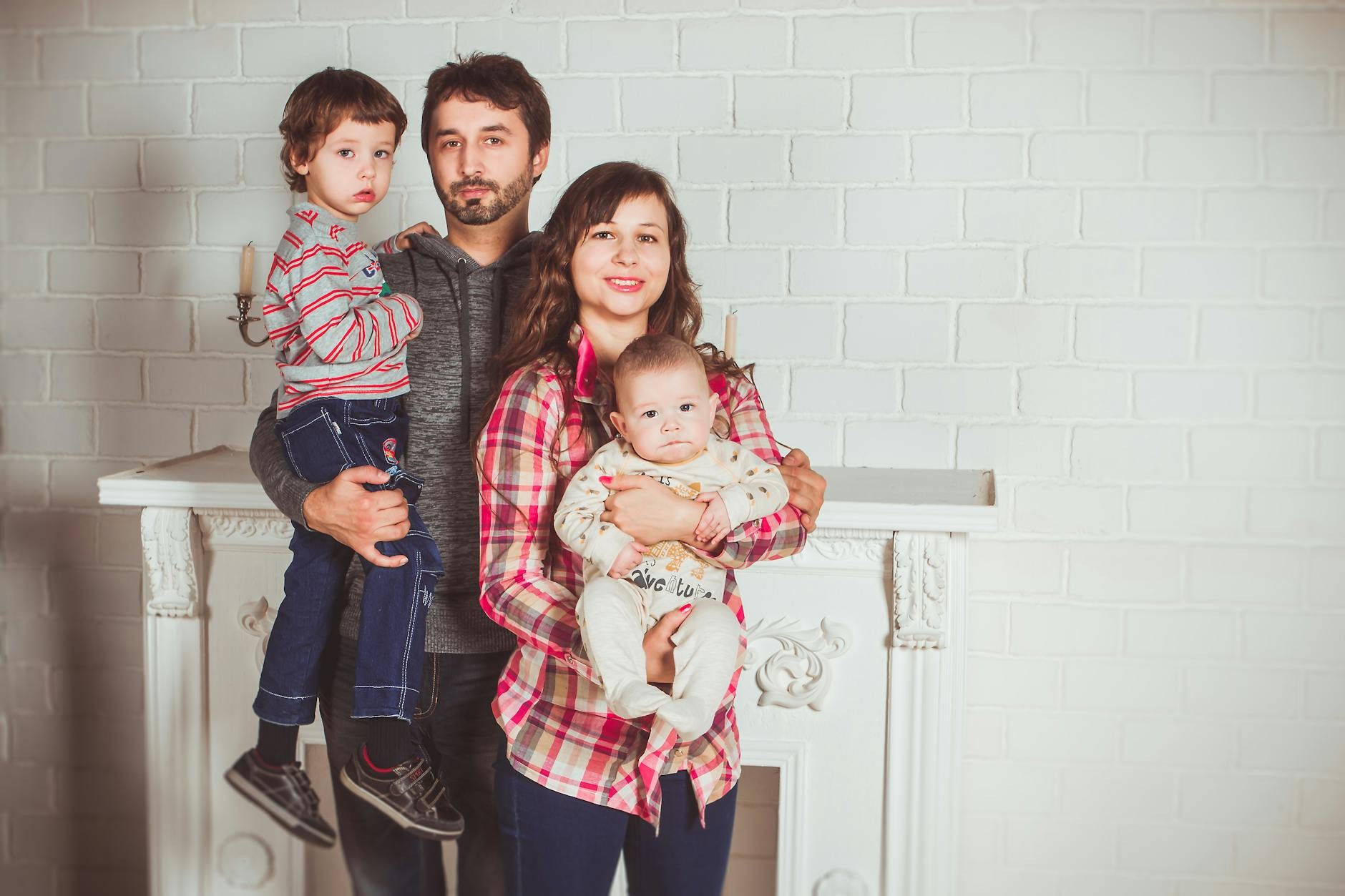 Descubre cómo la combinación de terapia matrimonial y ciencia familiar puede ayudarte a transformar tu relación y fortalecer tu familia. Comunicación, resiliencia y bienestar en pareja.