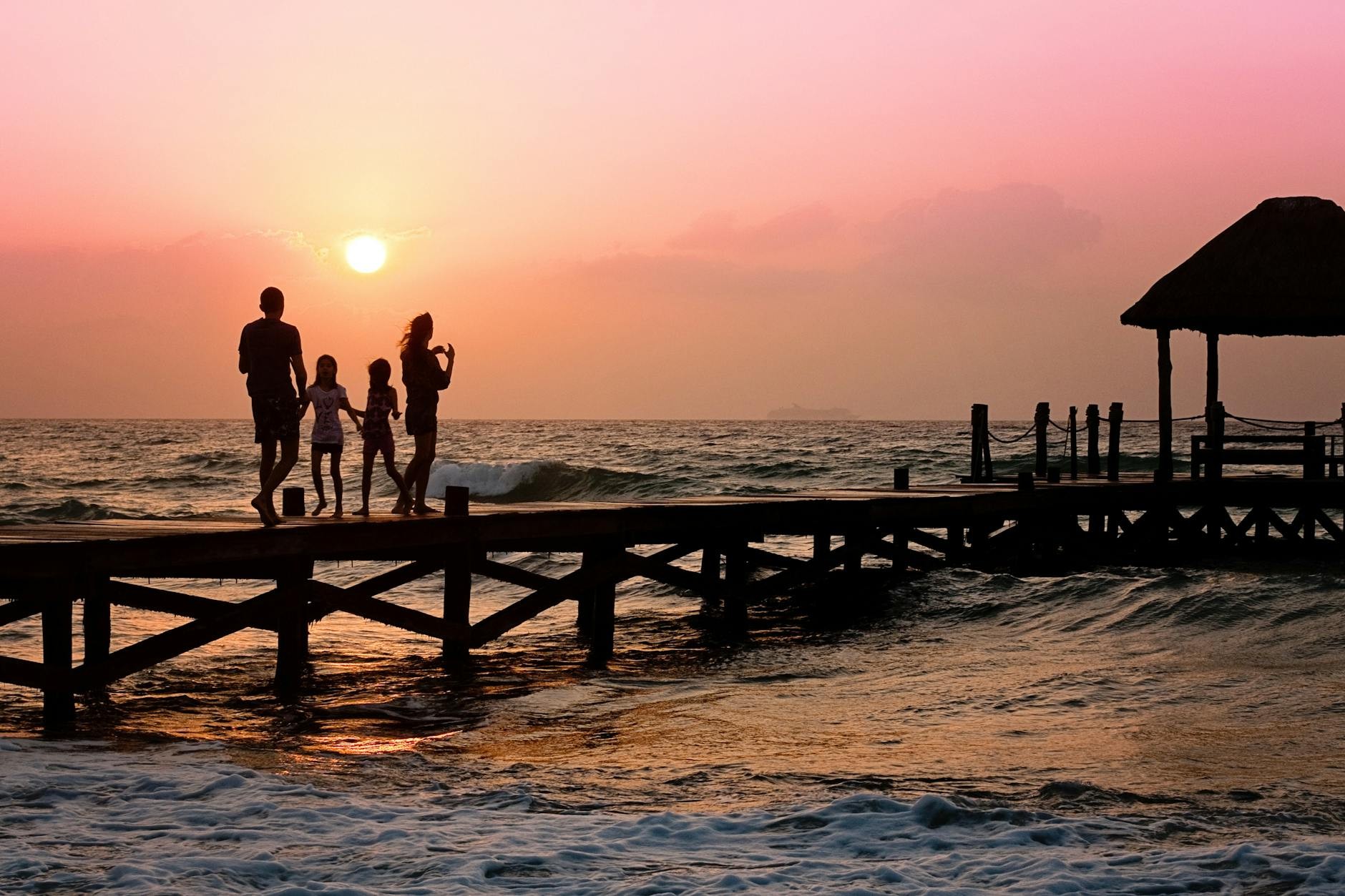 Moore Vacation Condos | Contact Moore Condos: We're Here for You! | image2
