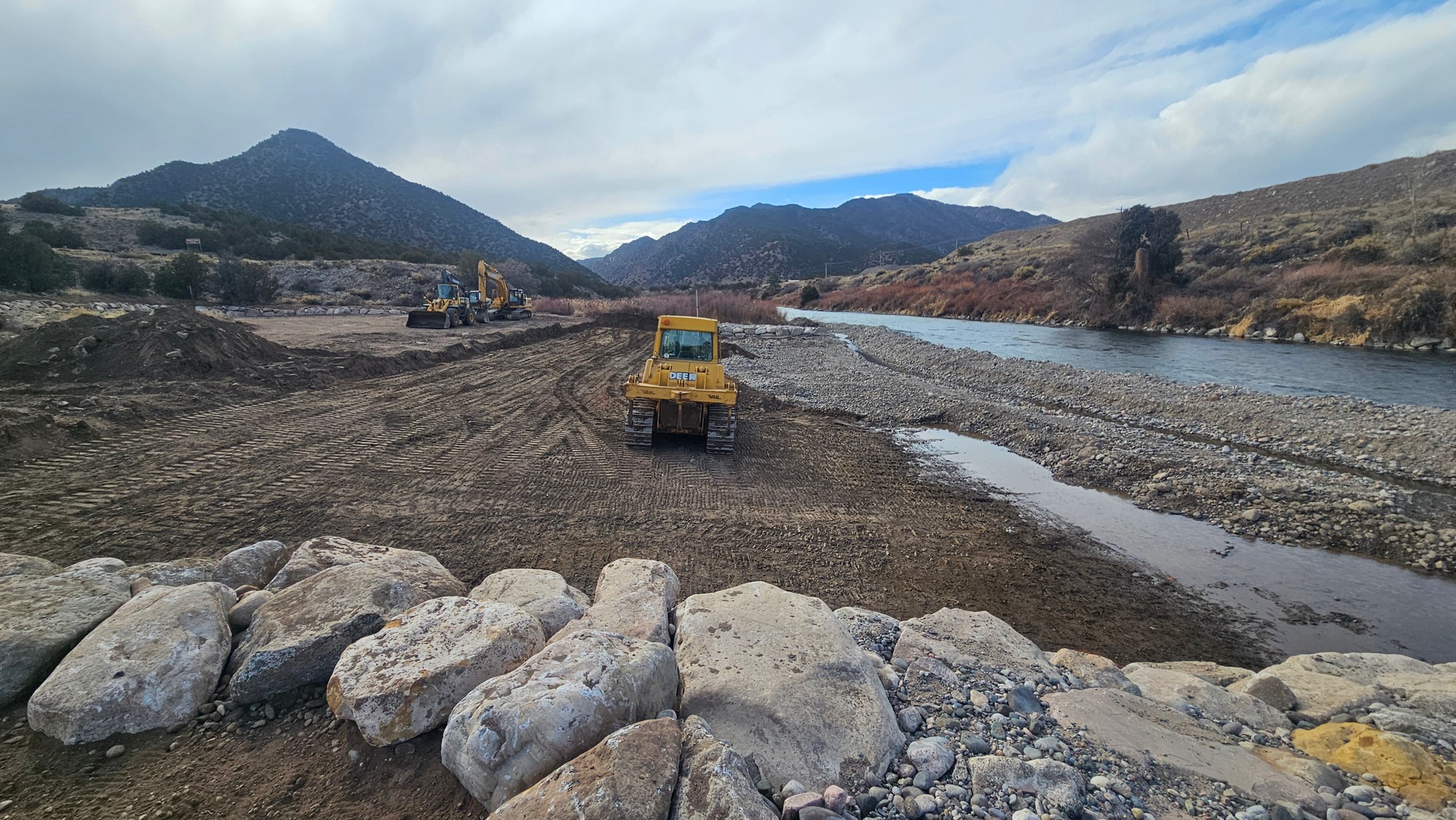 Mike Tezak Construction | salida buena vista boulder walls landscaping | Colorado | image4