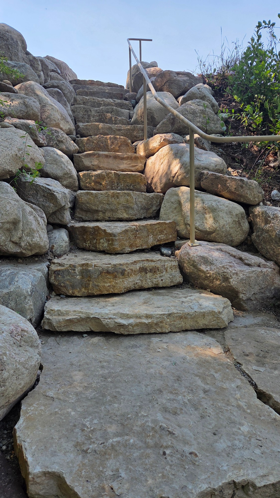 Tezak Construction building stairs out of sandstone steps